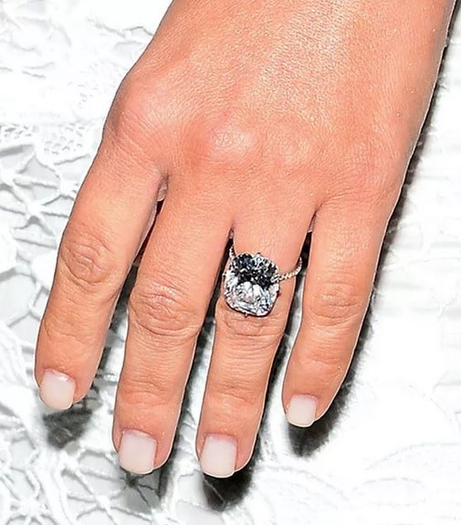 Kim Kardashian's Engagement Ring from Kanye West 