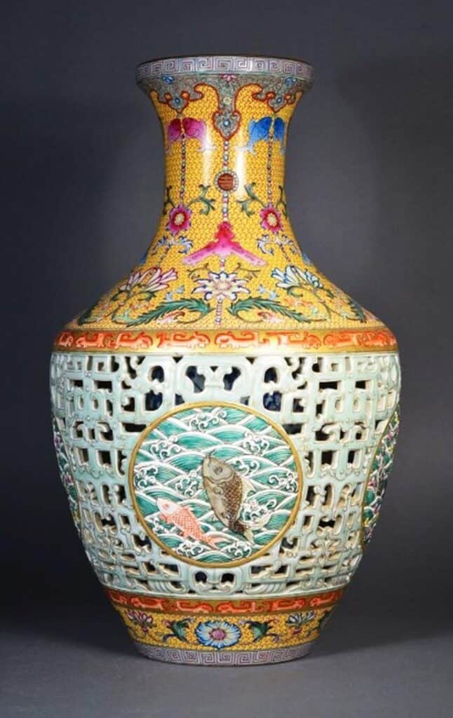 Pinner Qing Dynasty Vase