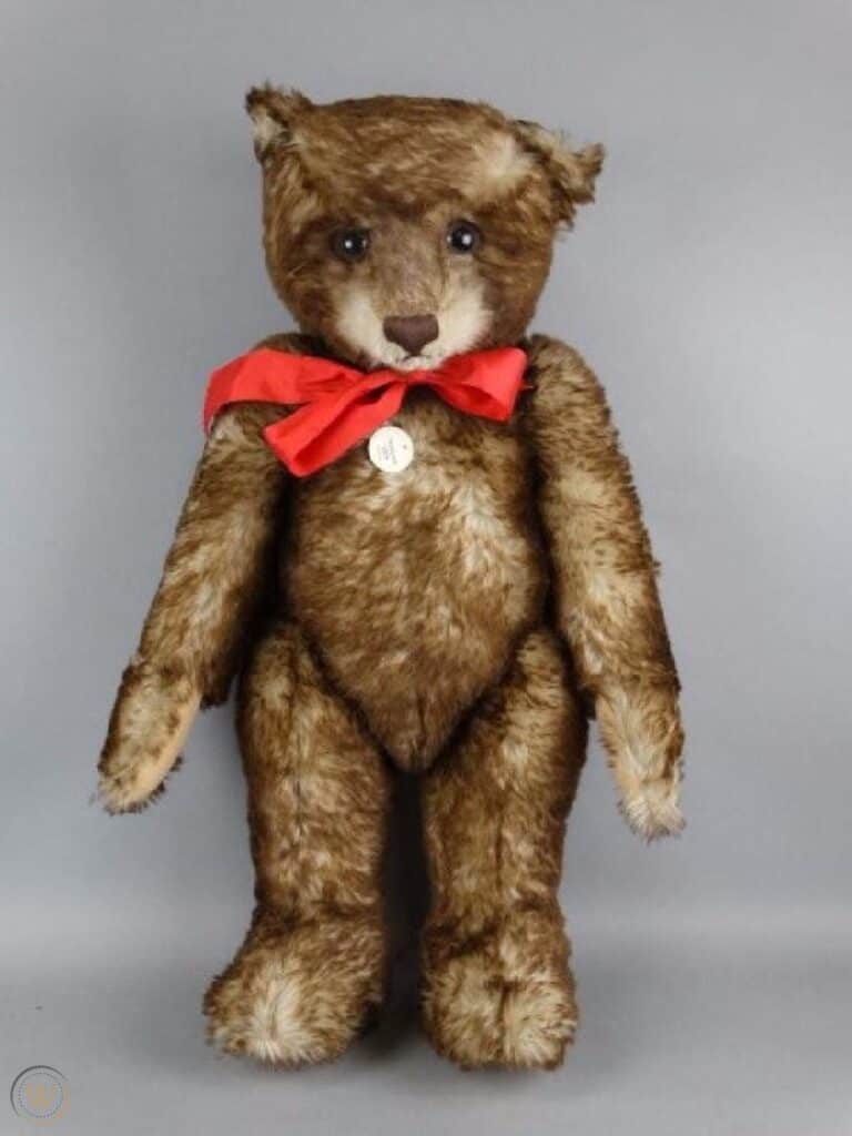 Kim Kardashian buys a $170,000 Steiff Louis Vuitton teddy bear for