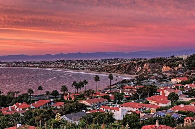 8 Richest Neighborhoods in Los Angeles, CA - Rarest.org