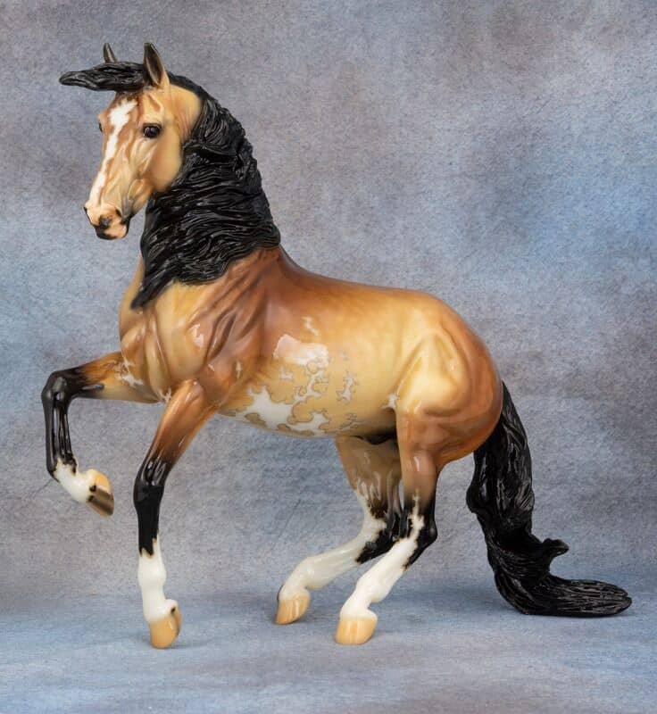 Breyer Dappled Sabino Buckskin Alborozo