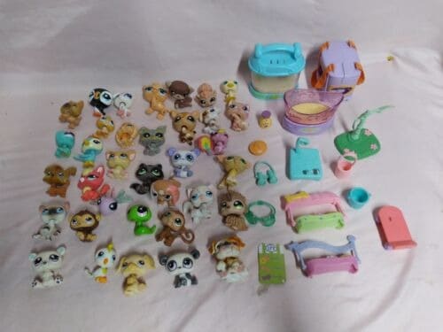 LPS Huge 35 Pets and 15 Accessories