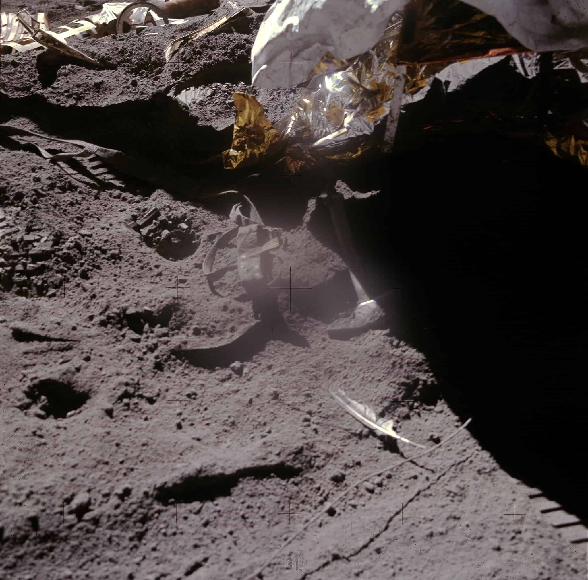 Apollo 15 Hammer and Feather