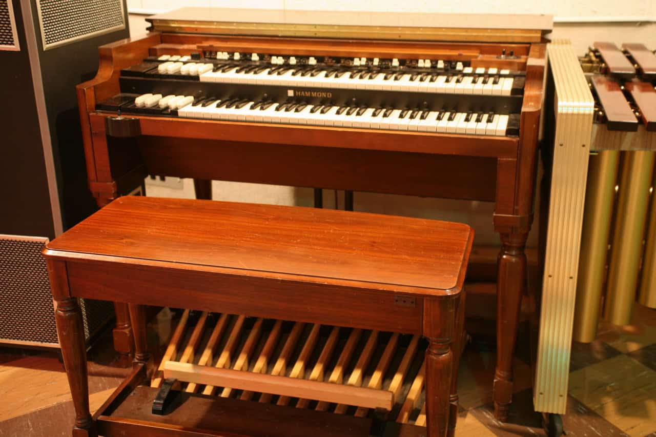 Hammond B3 Organs