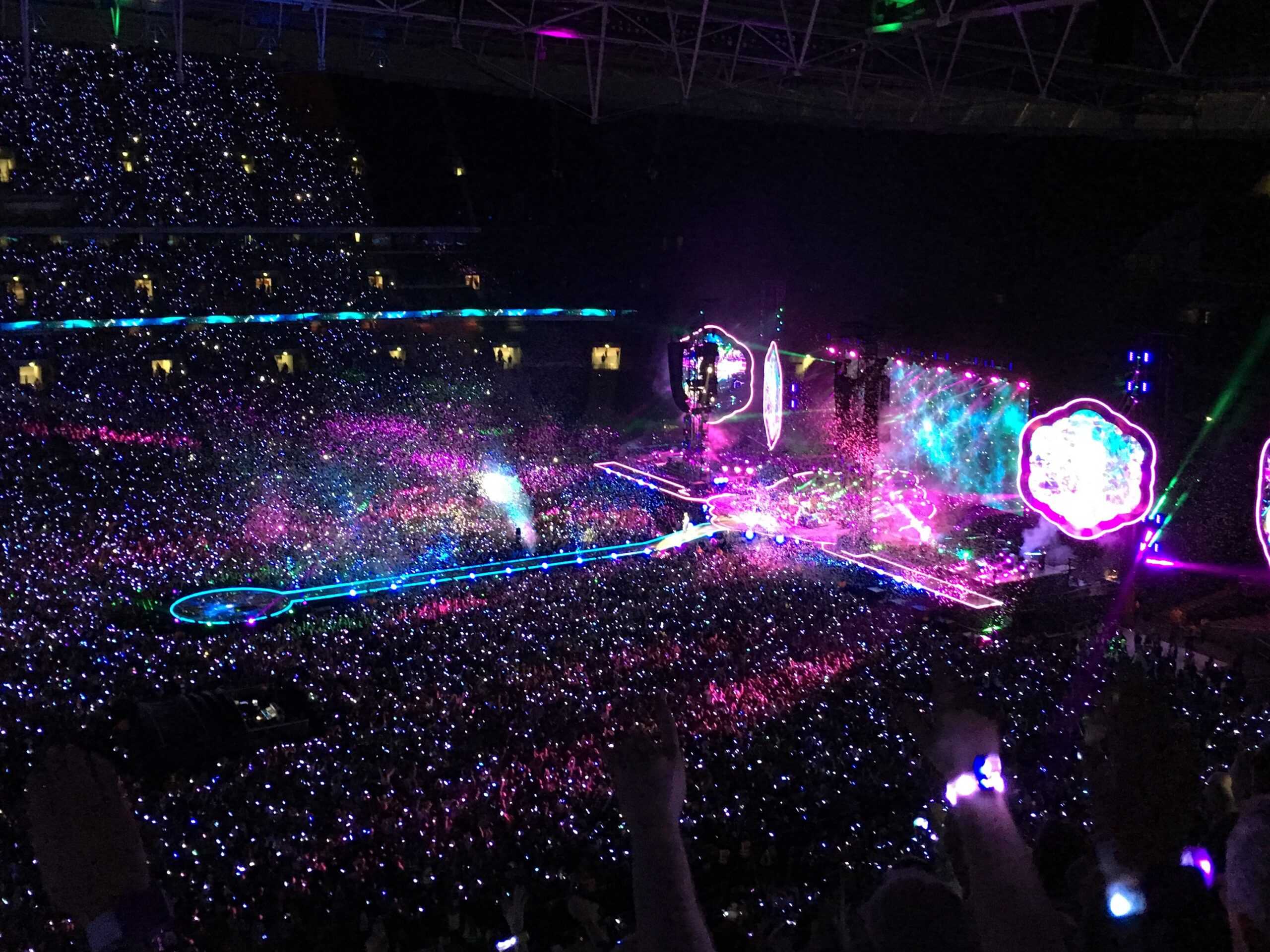 Coldplay's "A Head Full of Dreams Tour" in 2016