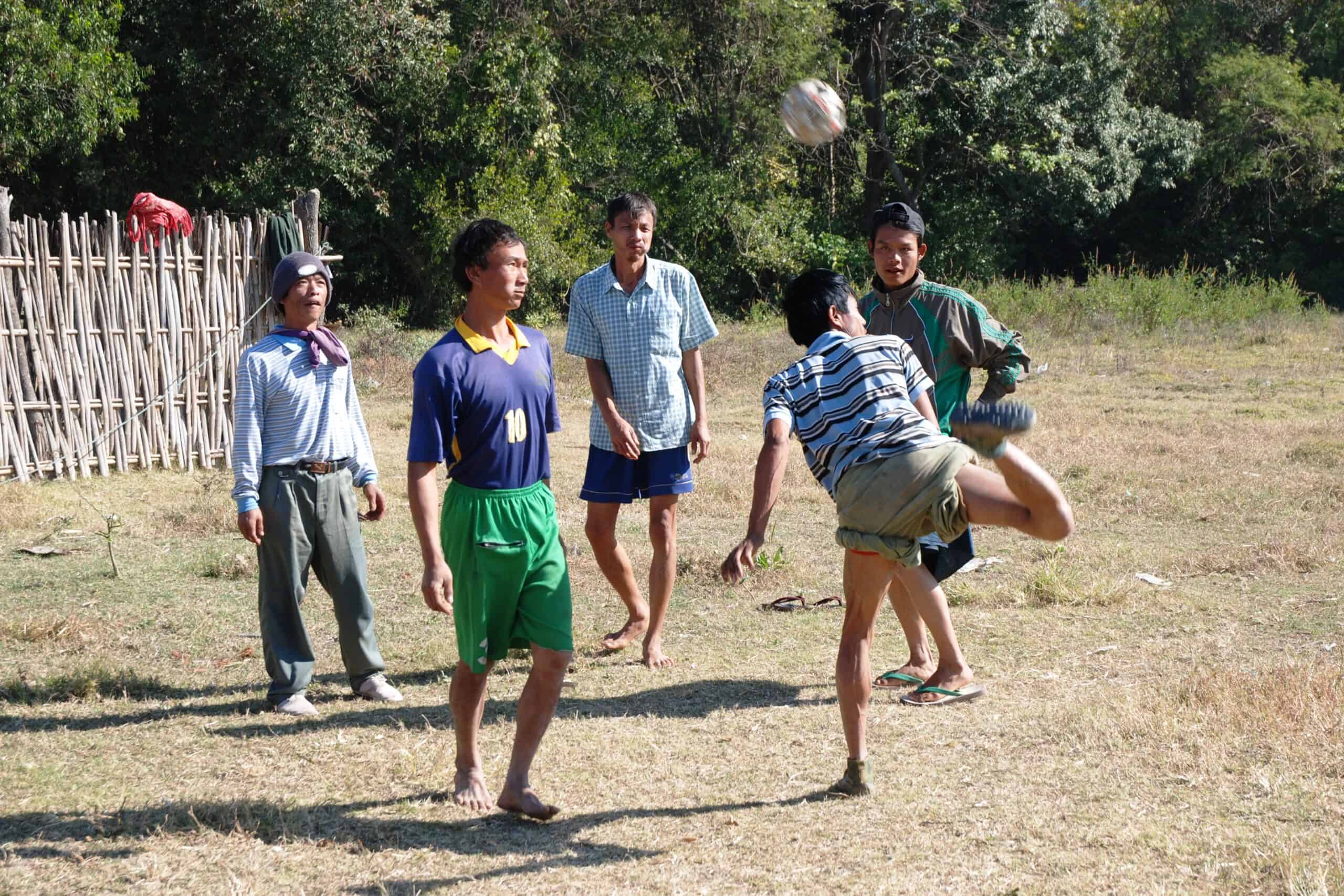 Chinlone (Myanmar)