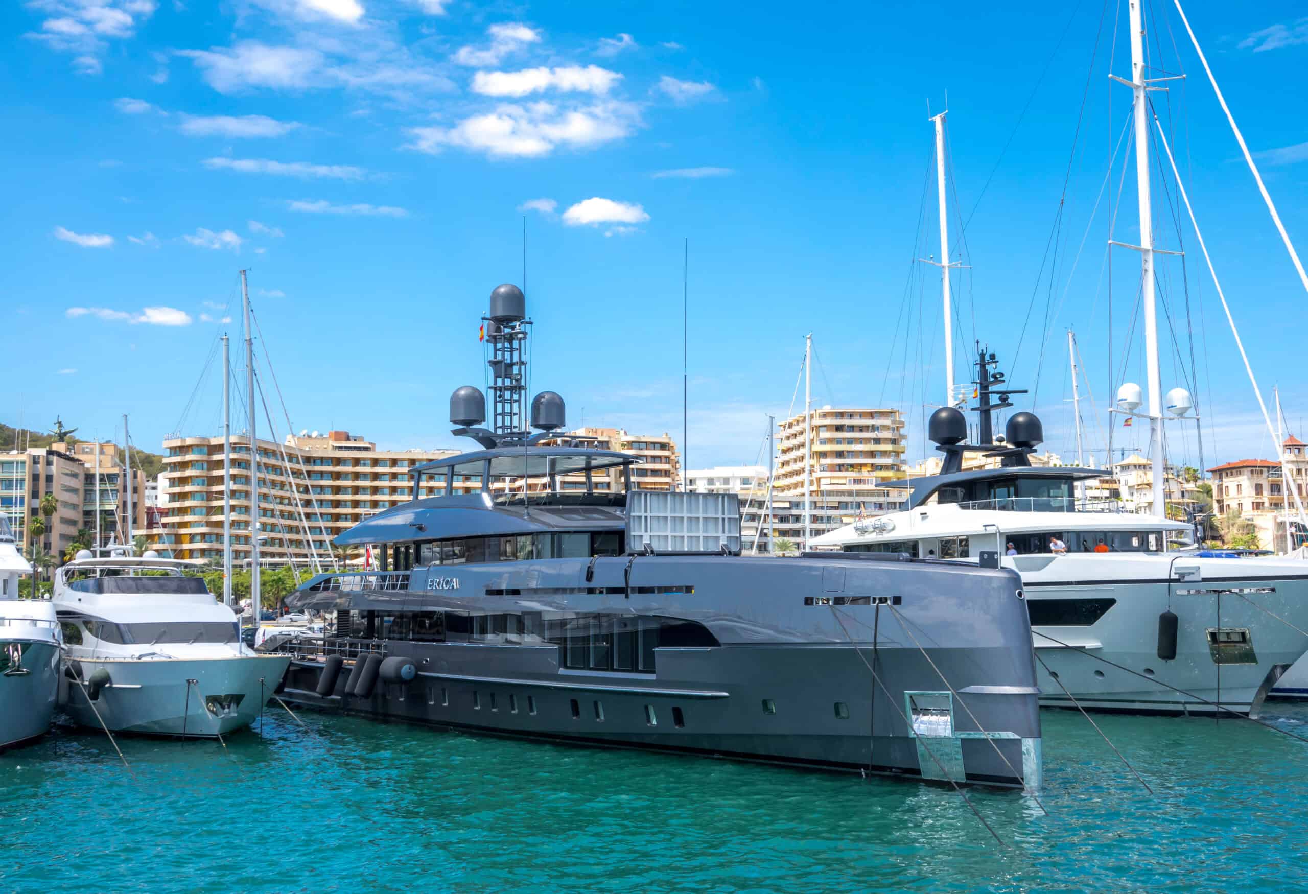 Heesen Yachts