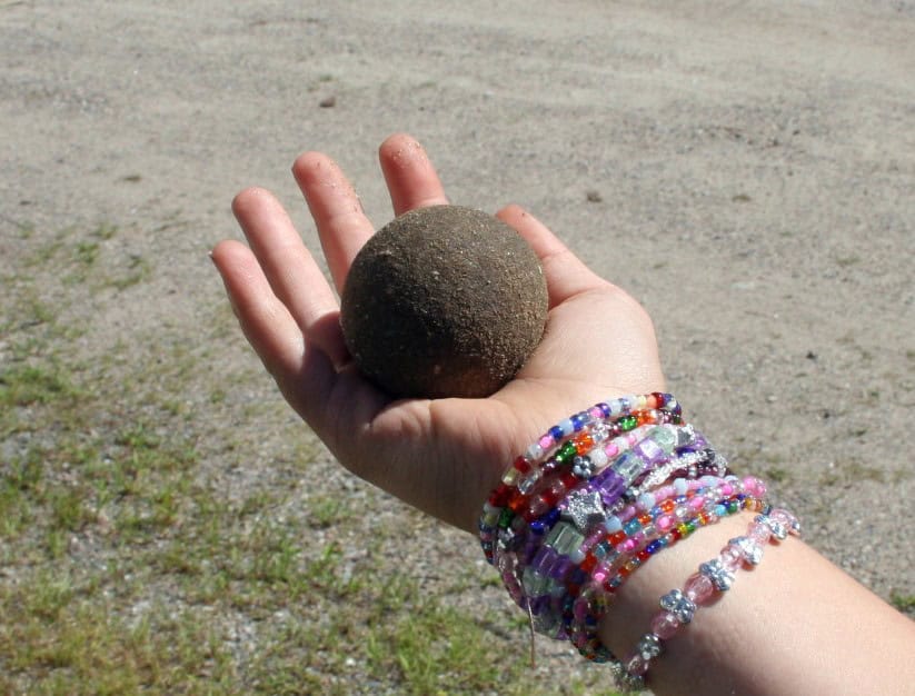 Hikaru Dorodango (Mud Ball Polishing)