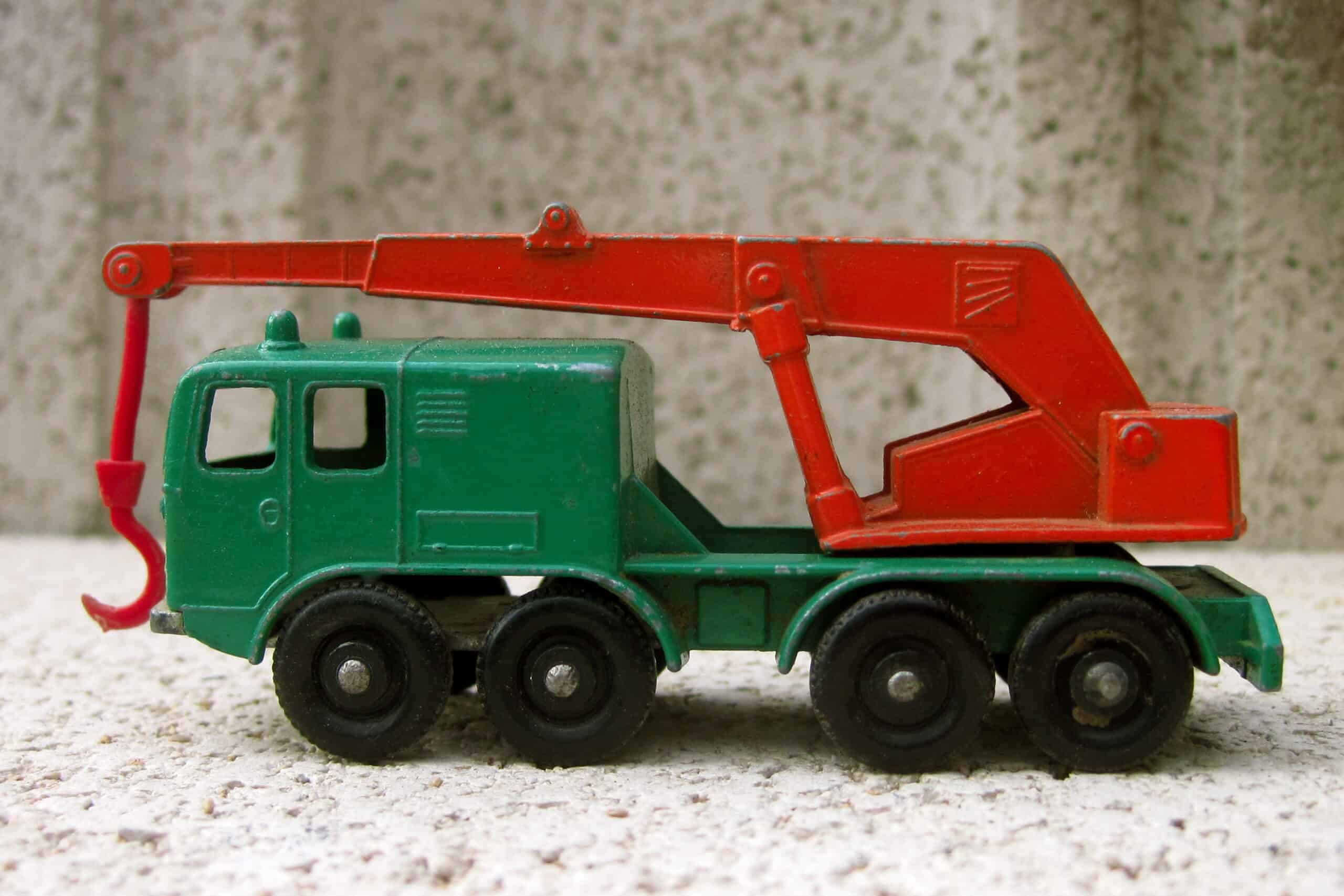 Lesney Matchbox No. 30 8 Wheel Crane