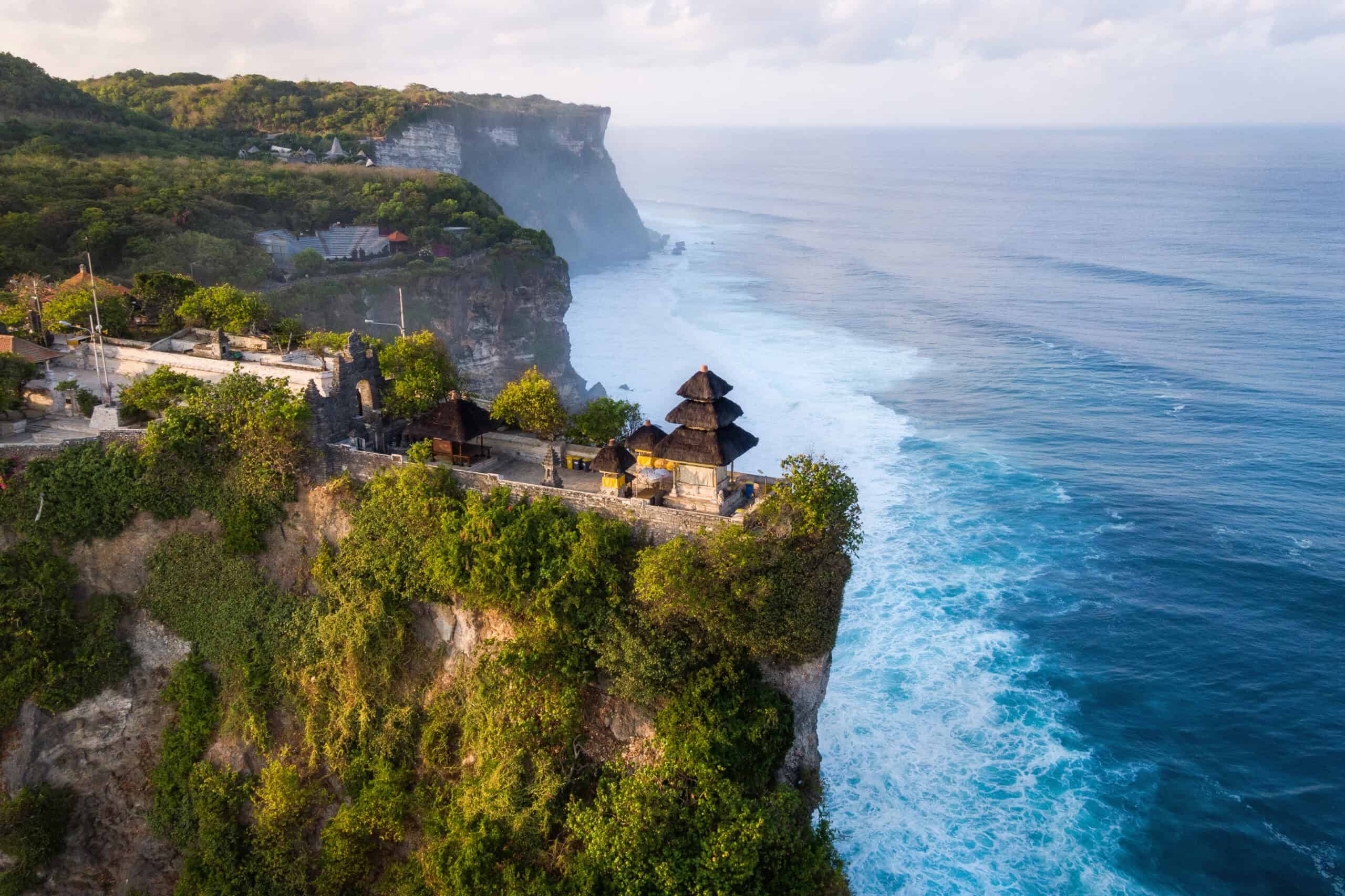 Pura Luhur Uluwatu, Indonesia