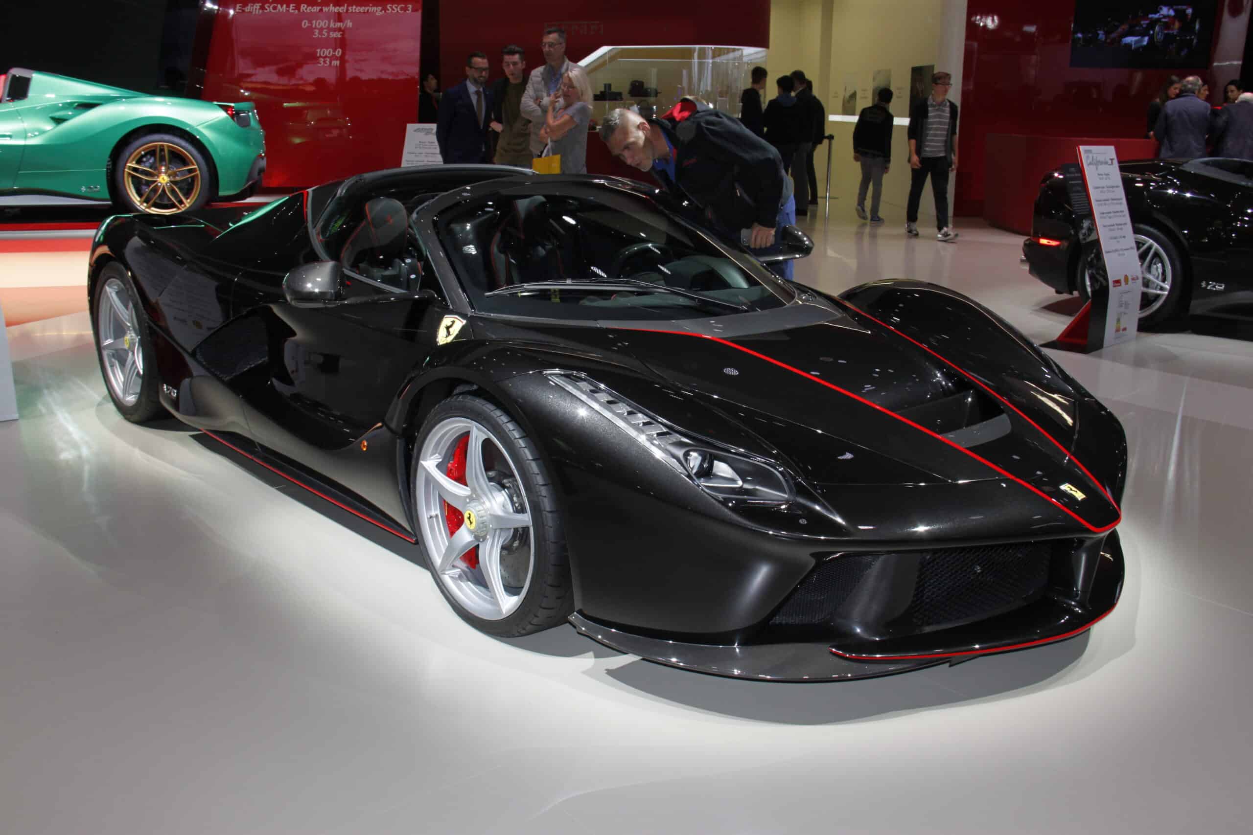 Ferrari LaFerrari Aperta