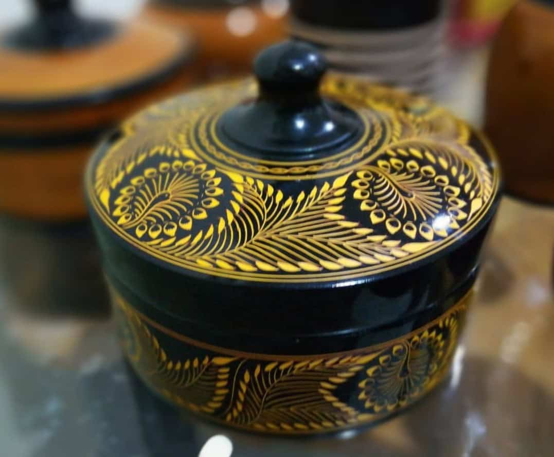 Lacquerware