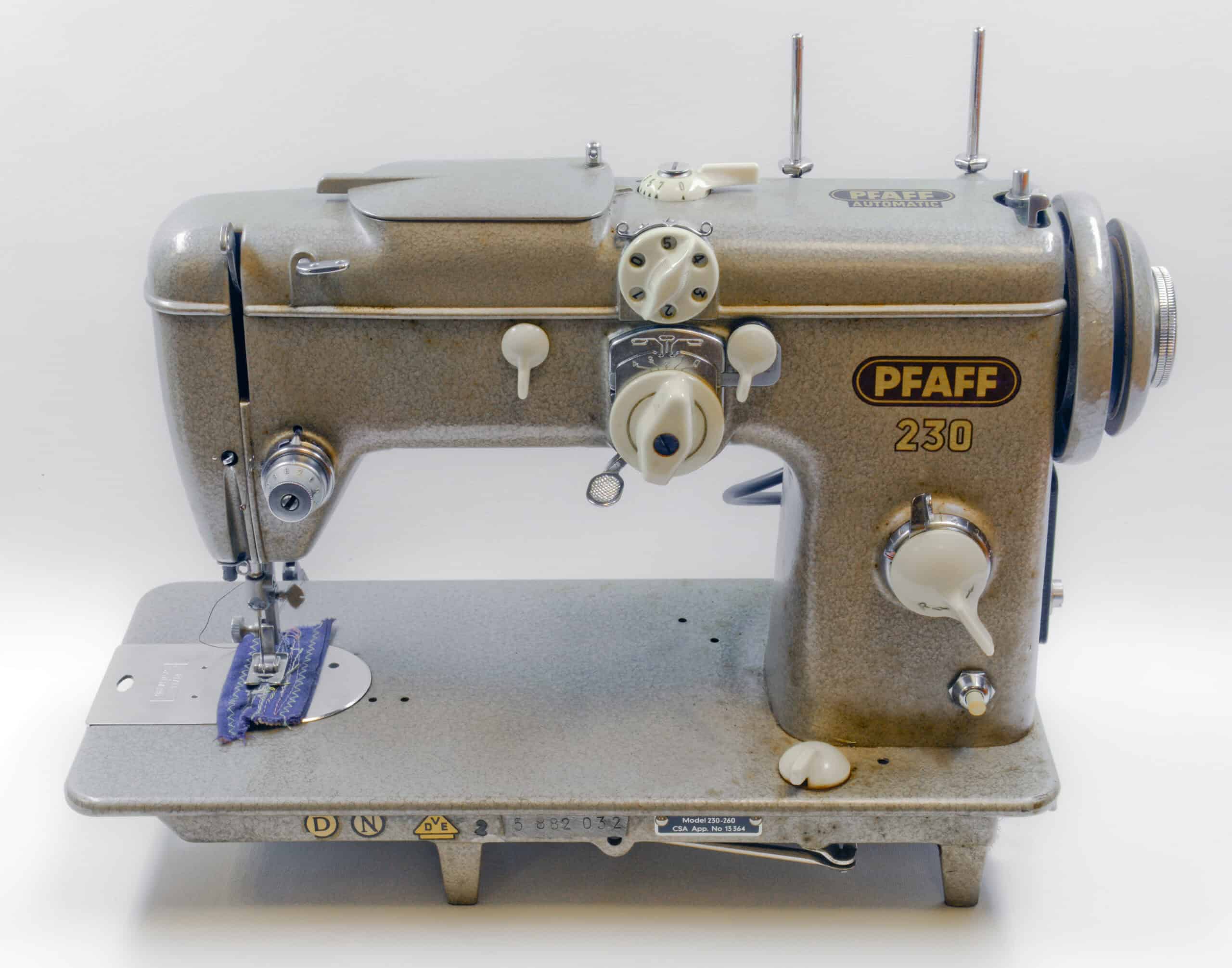 Pfaff 230