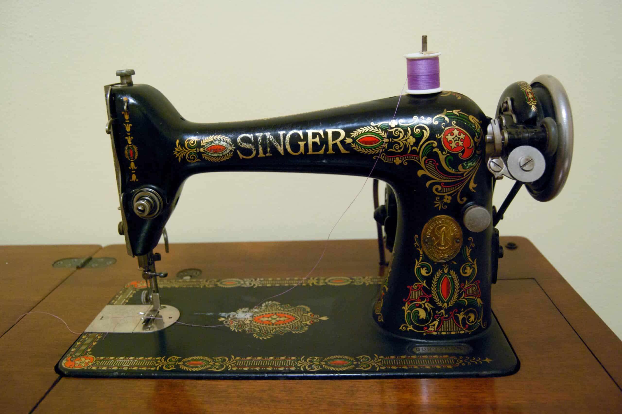 Singer 66 Red Eye