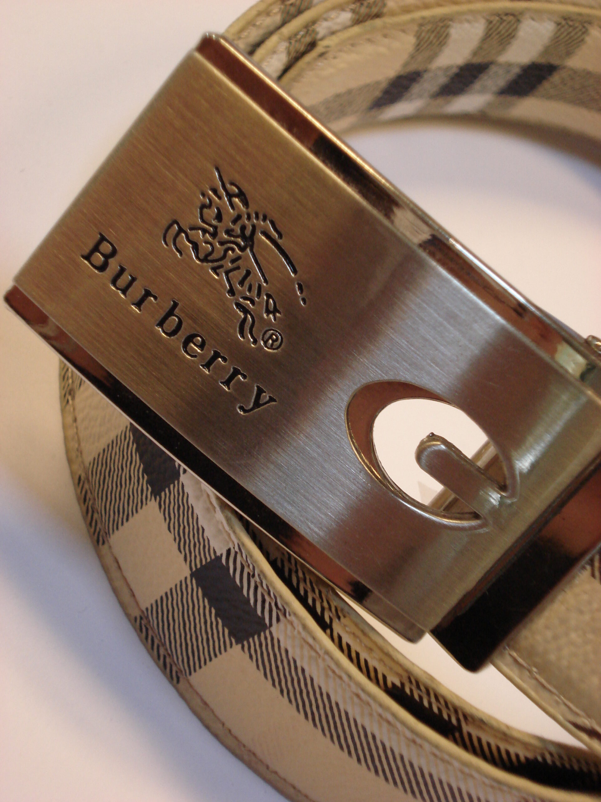 Burberry belt