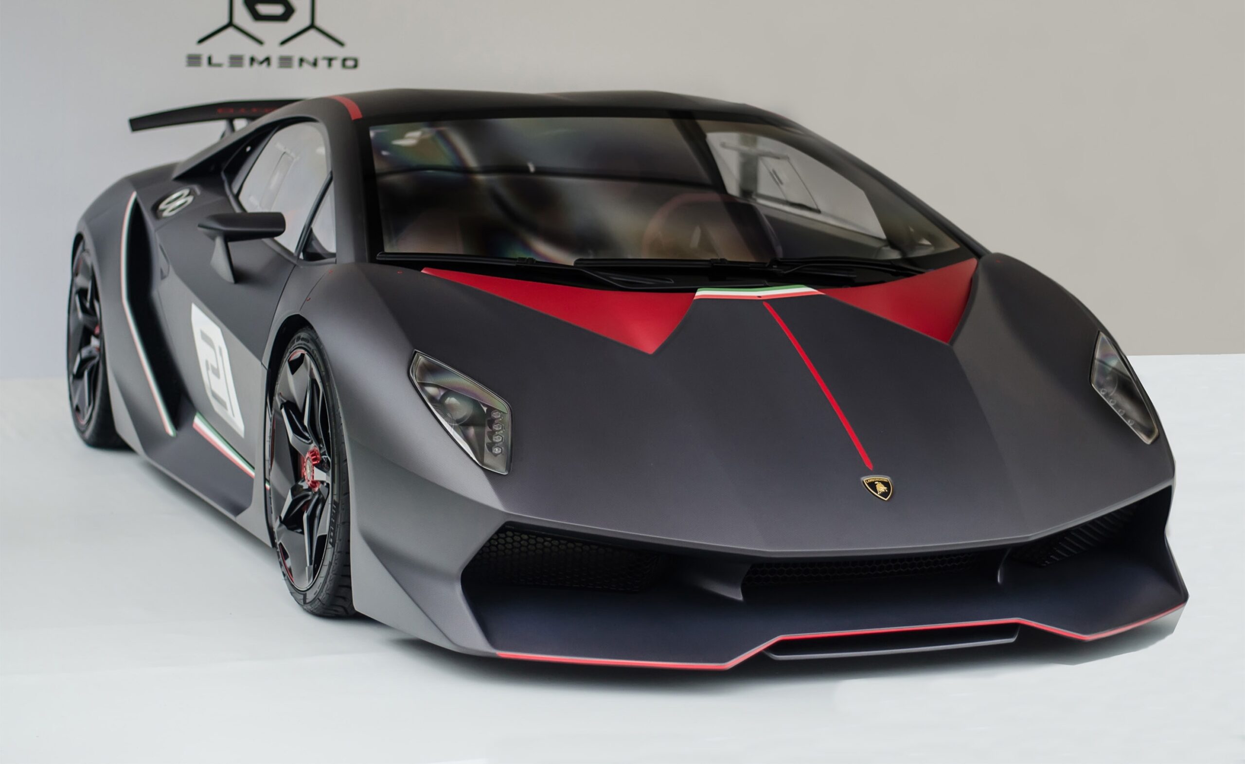 Lamborghini Sesto Elemento