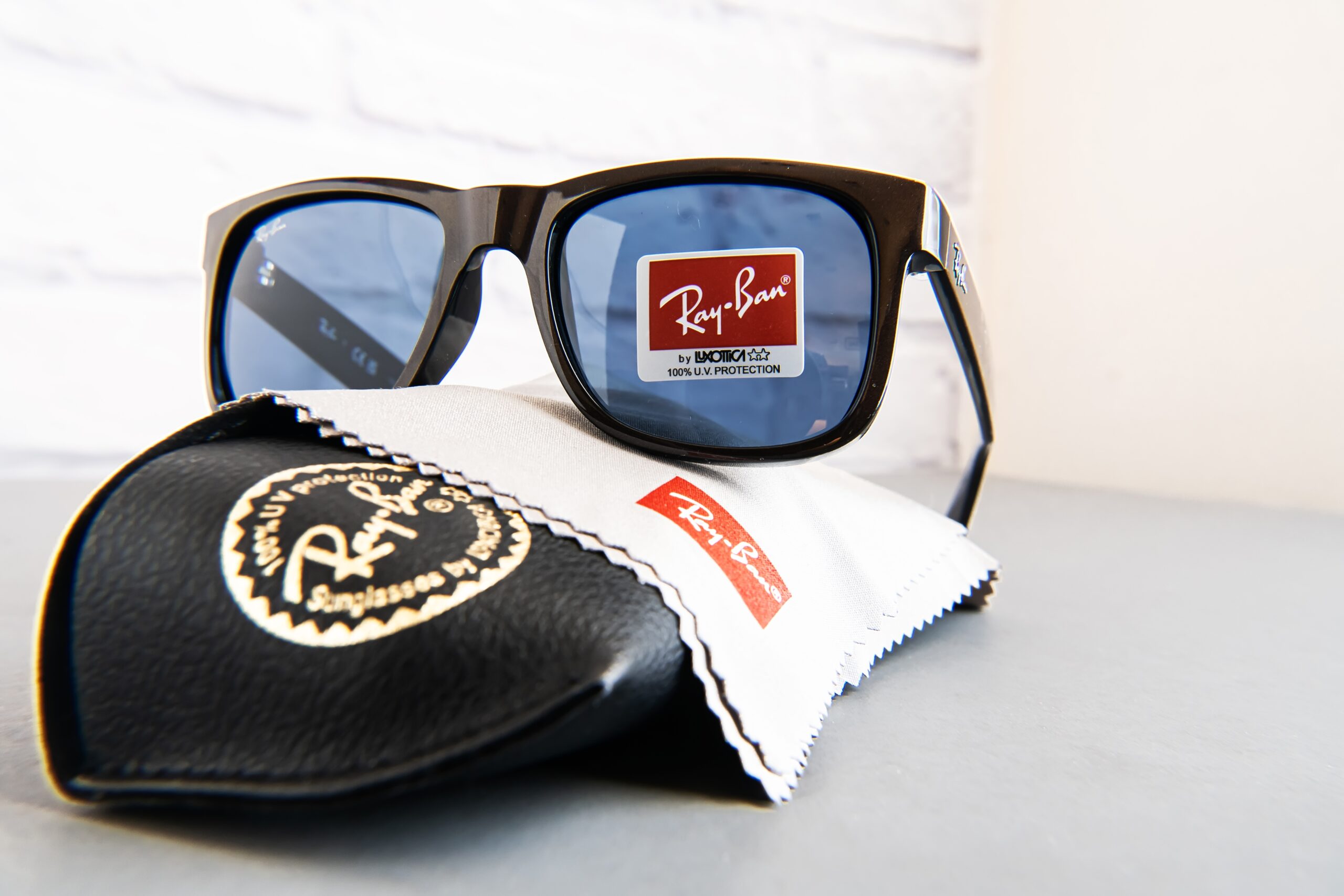 Ray-Ban