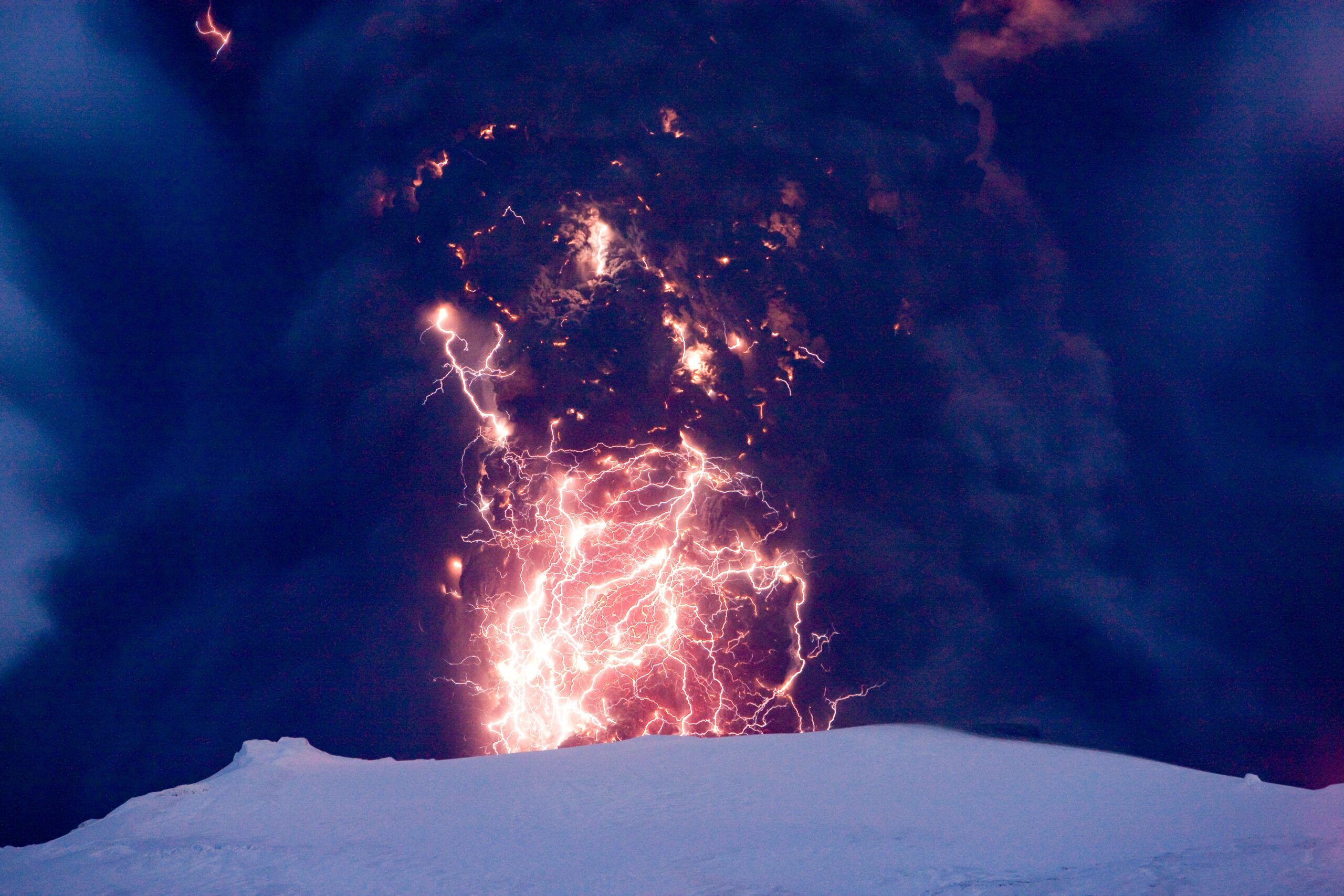 Volcanic Lightning