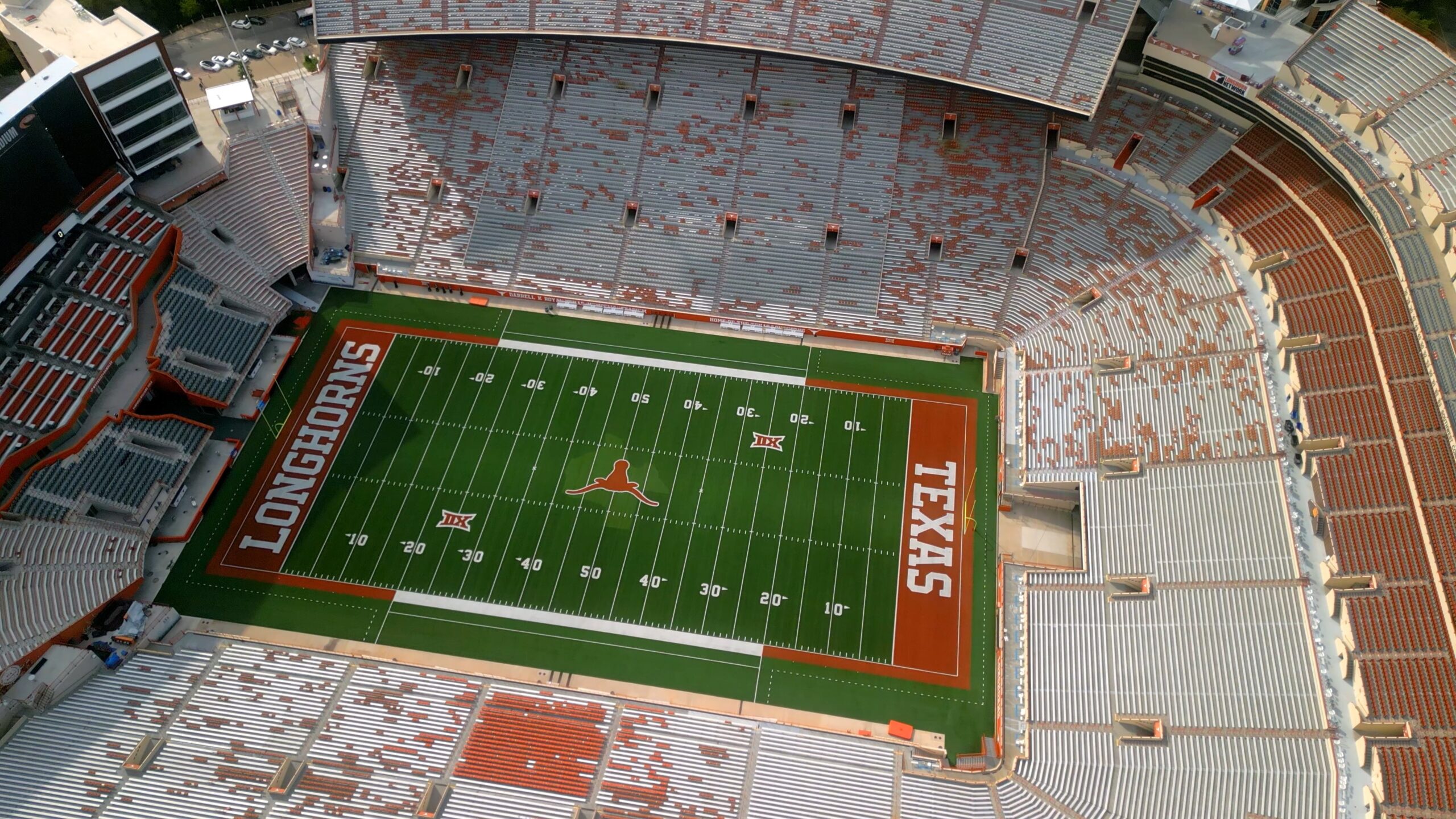 Darrell K Royal–Texas Memorial Stadium – University of Texas