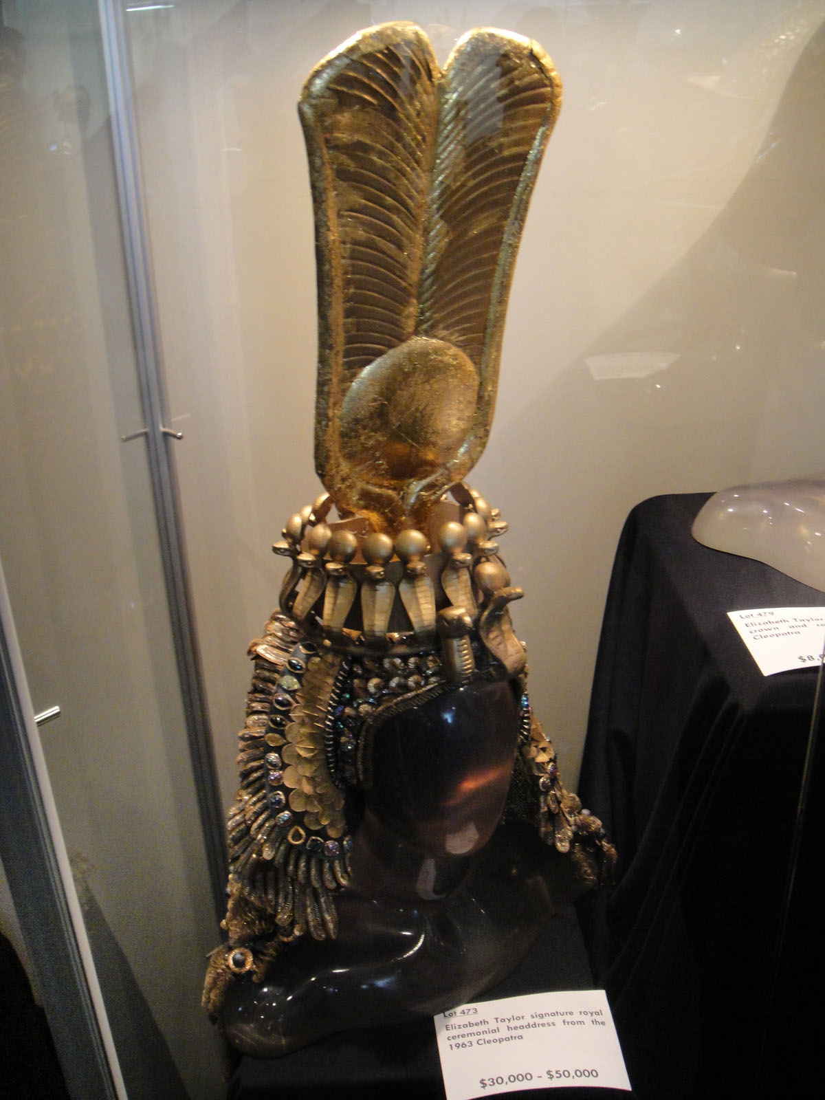 Elizabeth Taylor’s Cleopatra Headdress