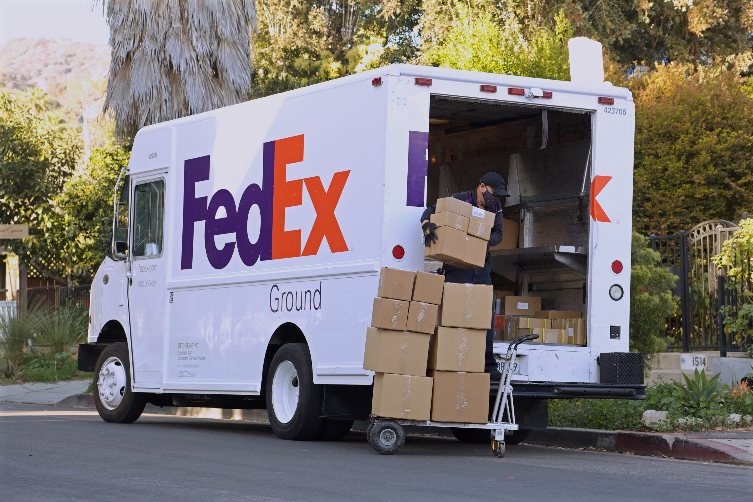 FedEx