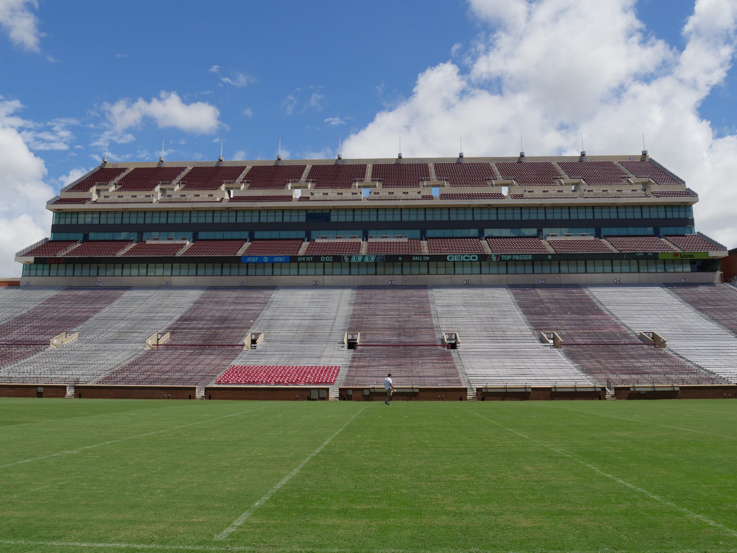 Gaylord Family Oklahoma Memorial Stadium – University of Oklahoma