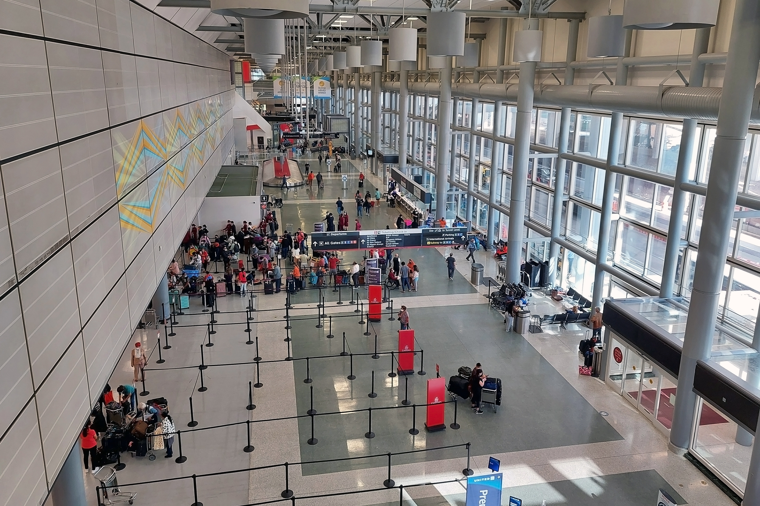 Houston George Bush Intercontinental Airport (IAH)