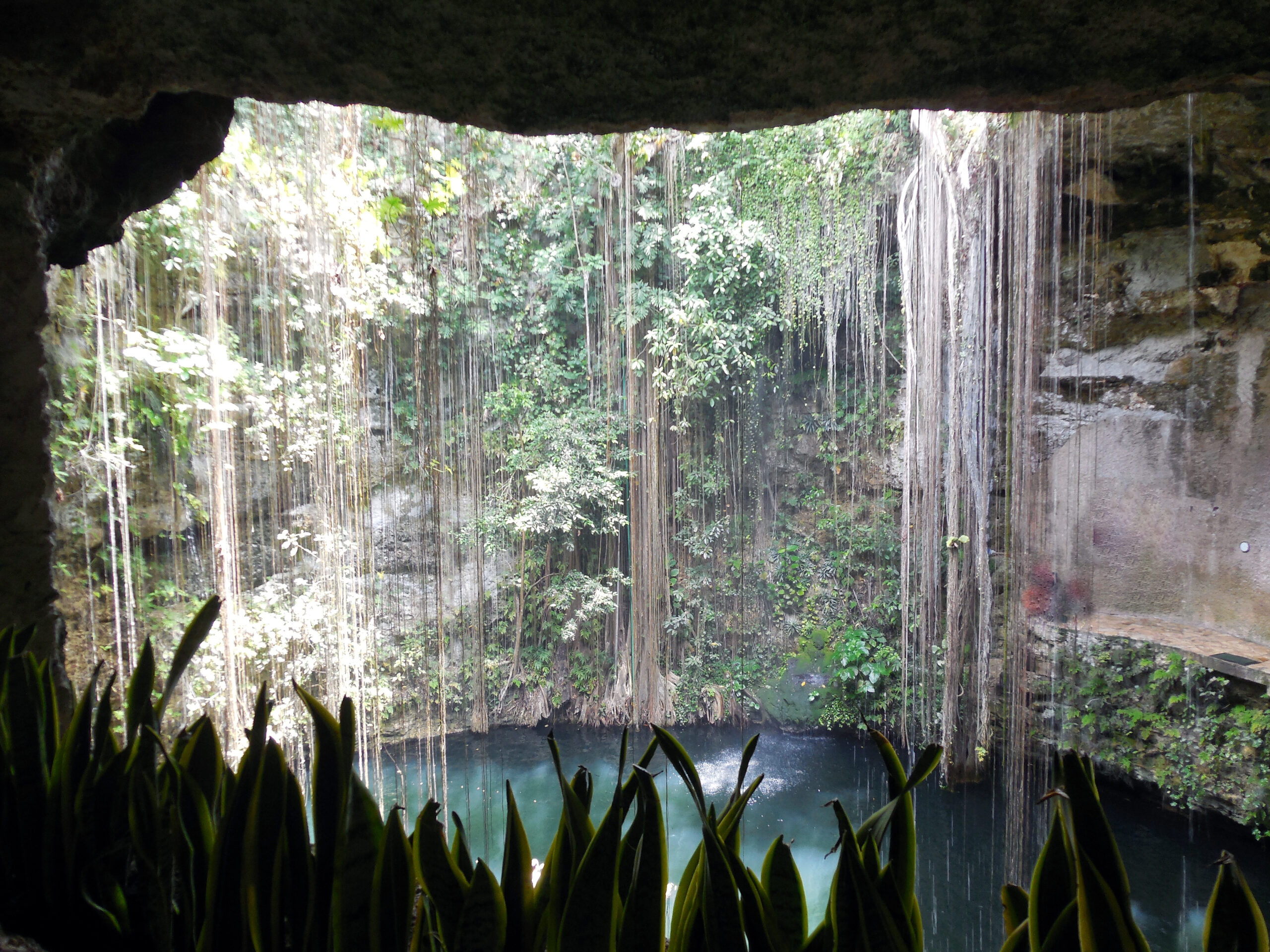 Ik-Kil Cenote – Mexico