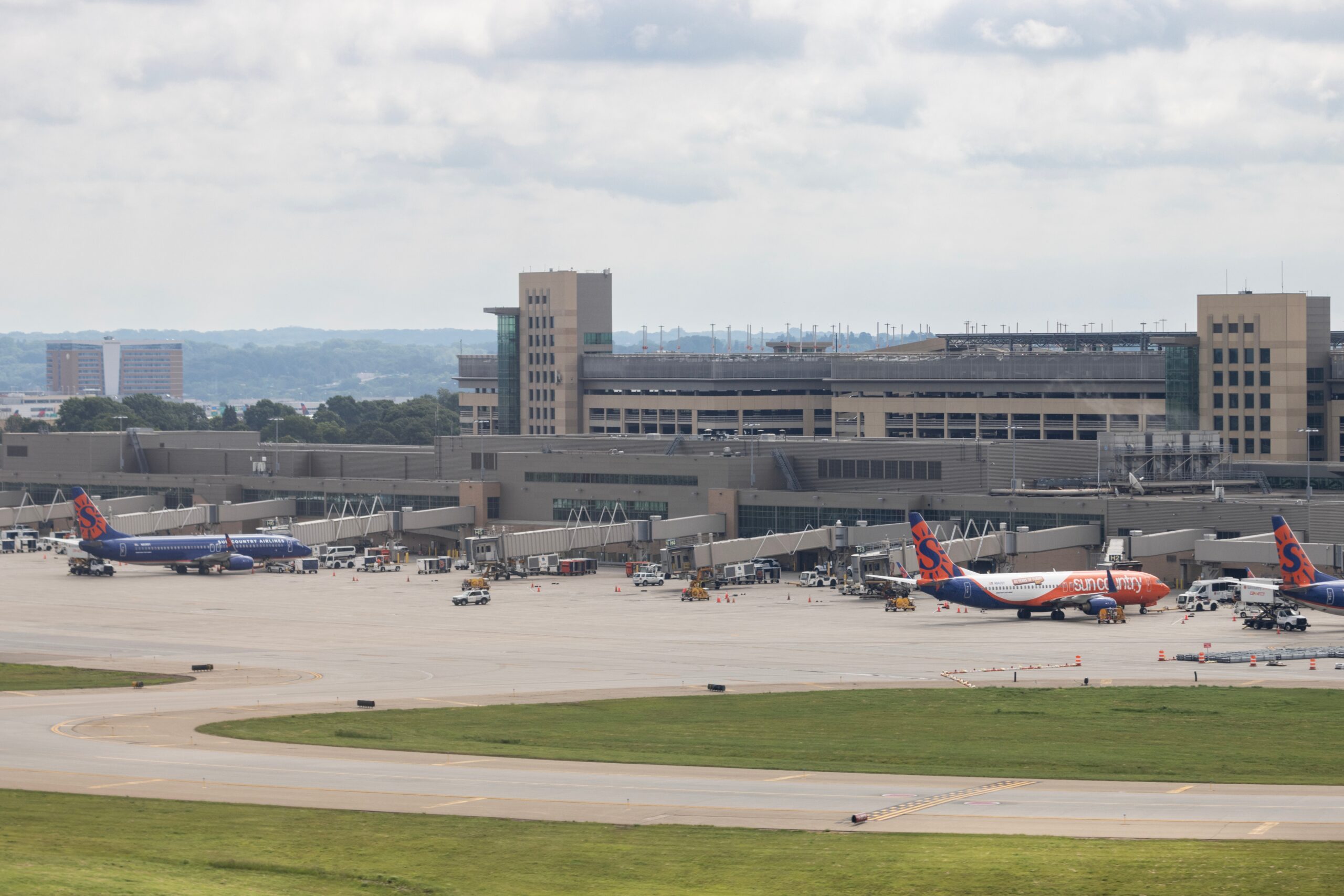 Minneapolis-Saint Paul International Airport (MSP)