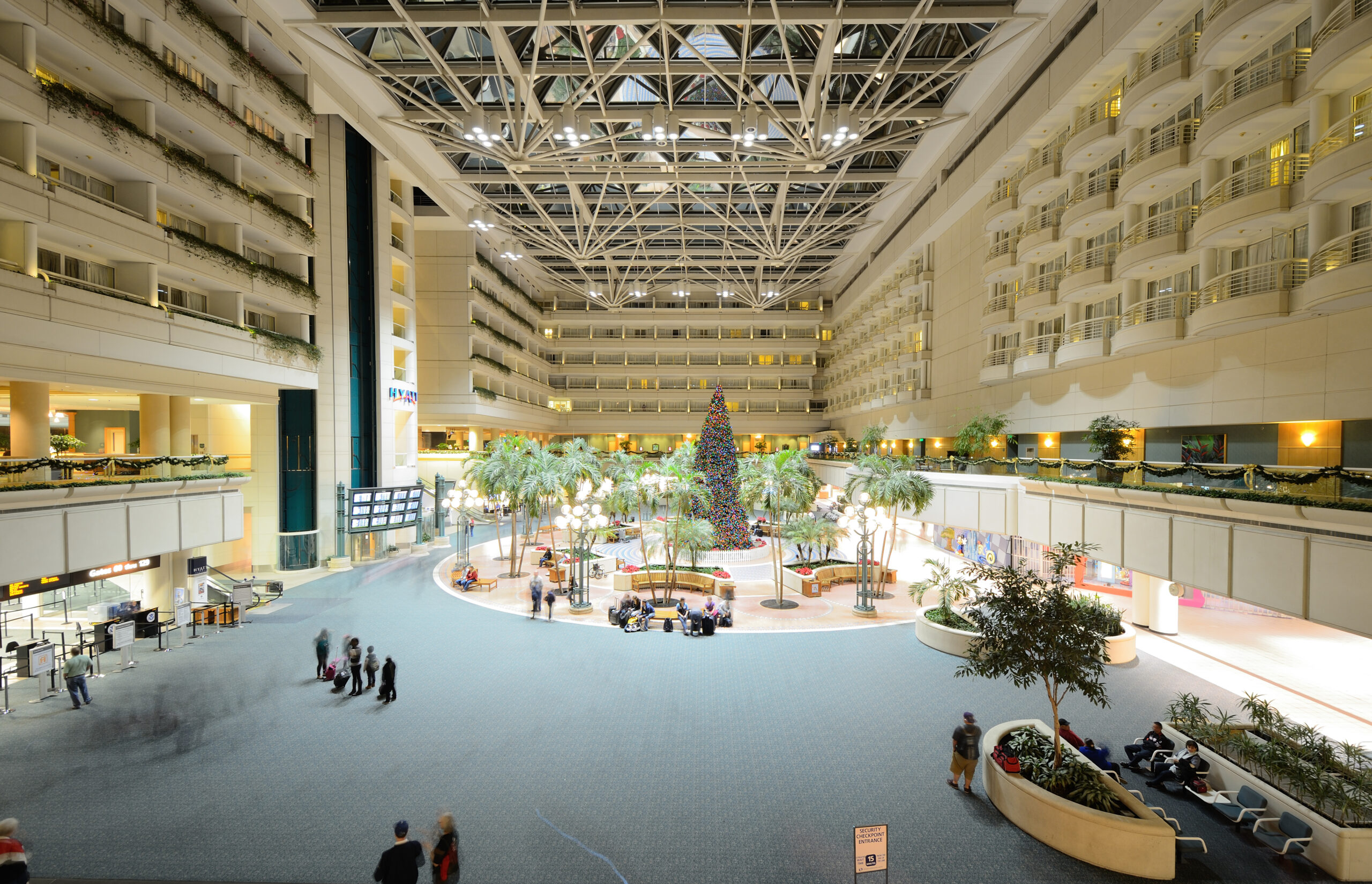 Orlando International Airport (MCO)