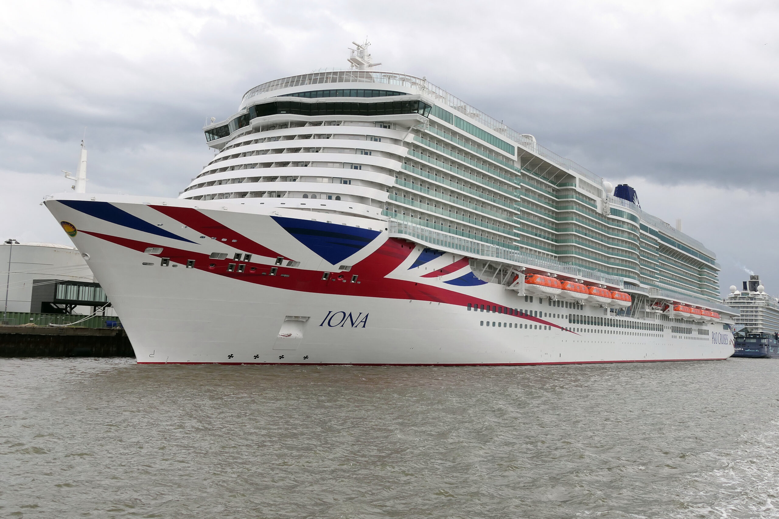 P&O Iona cruise ship