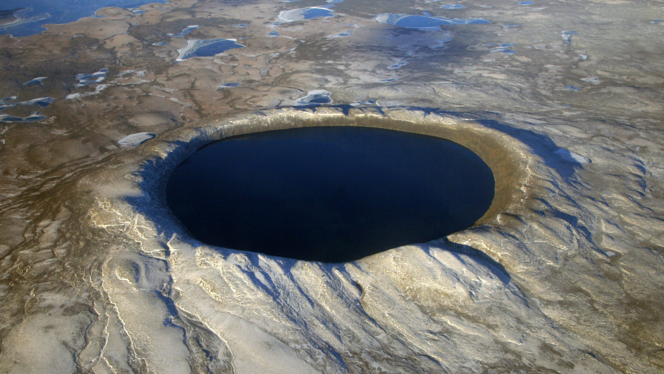 Pingualuit Crater, Canada