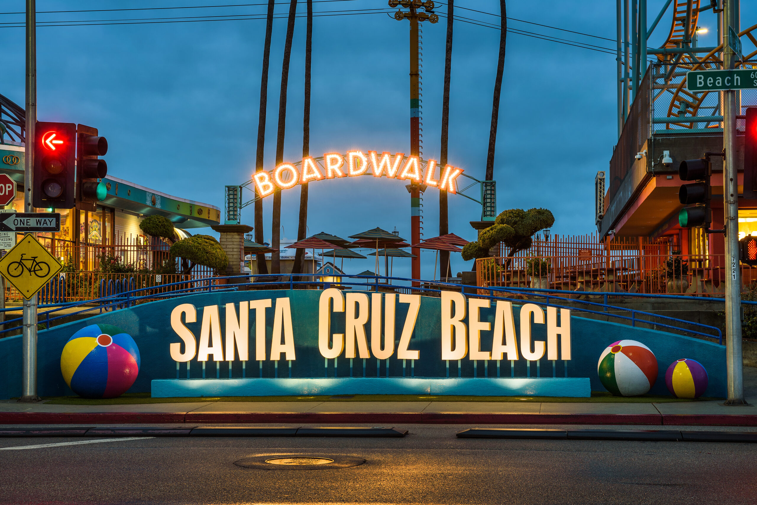 Santa Cruz Beach Boardwalk – Santa Cruz, California, USA (1907)