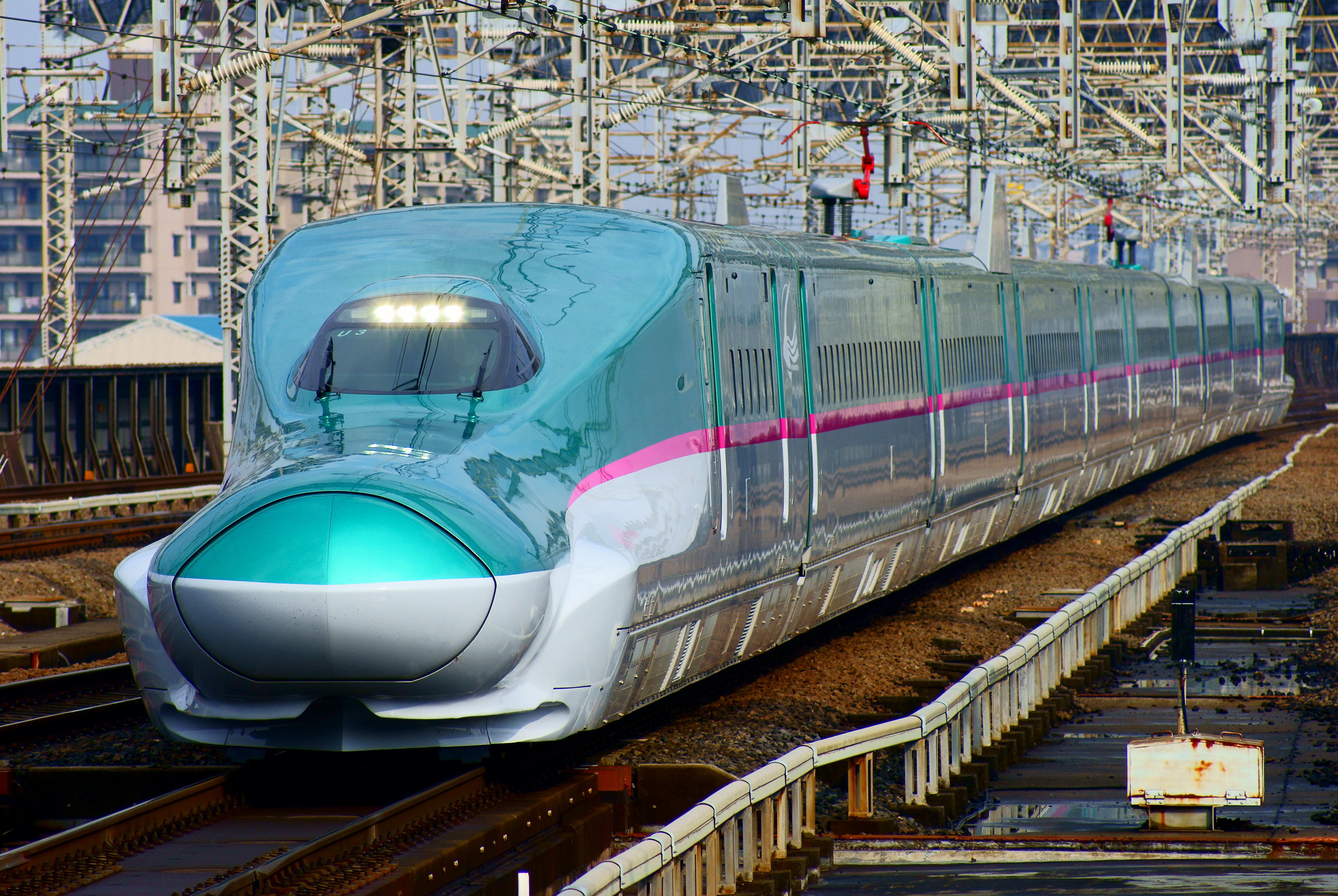 The Bullet Train E5 Series (2011)