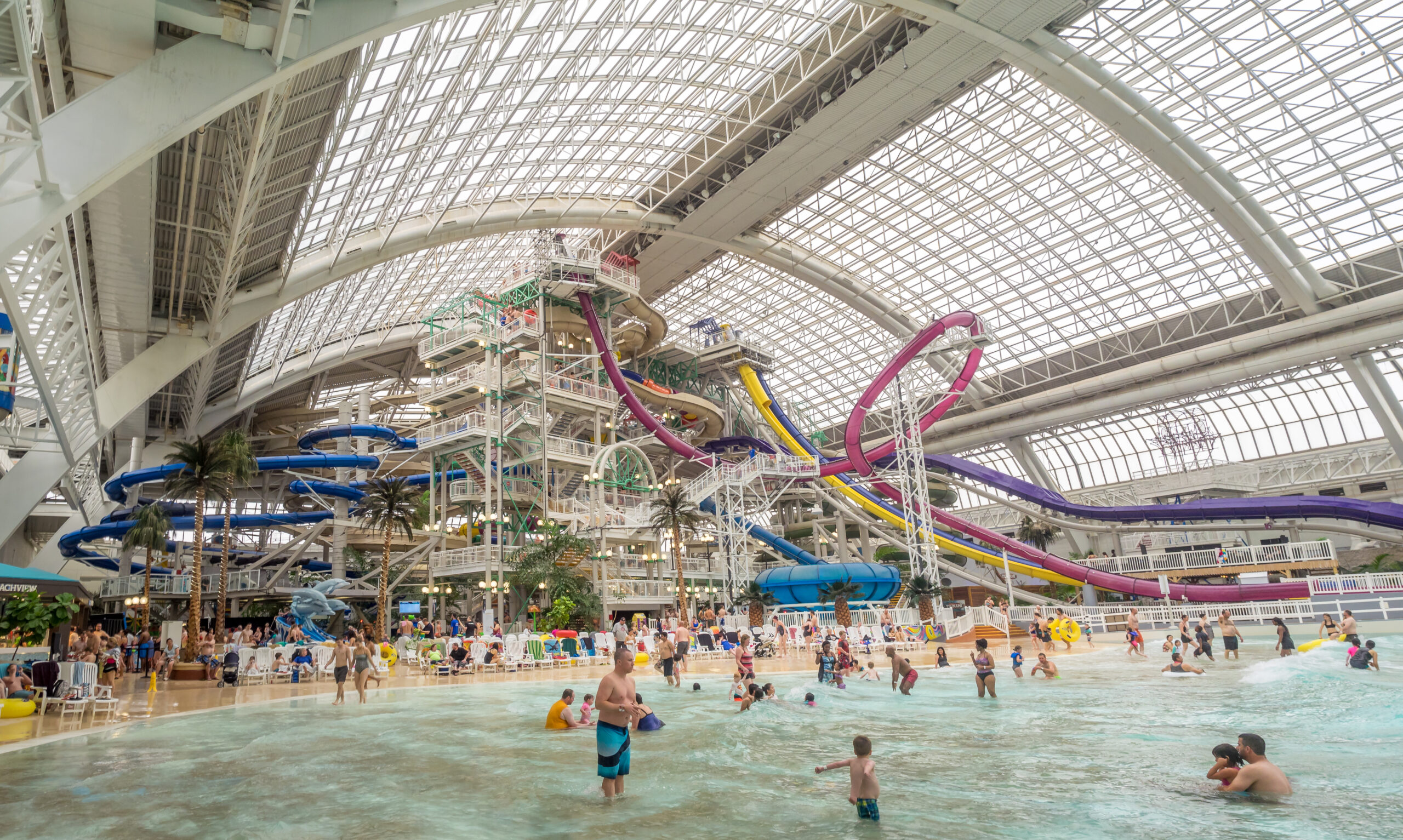 West Edmonton Mall (Edmonton, Canada)