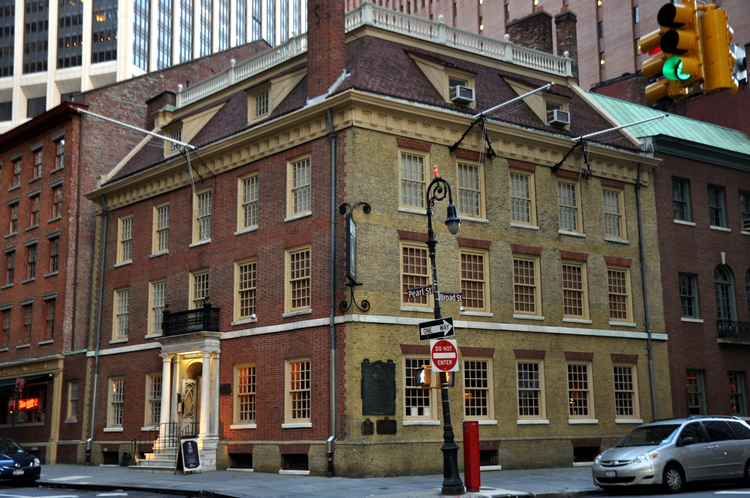 Fraunces Tavern (1762)