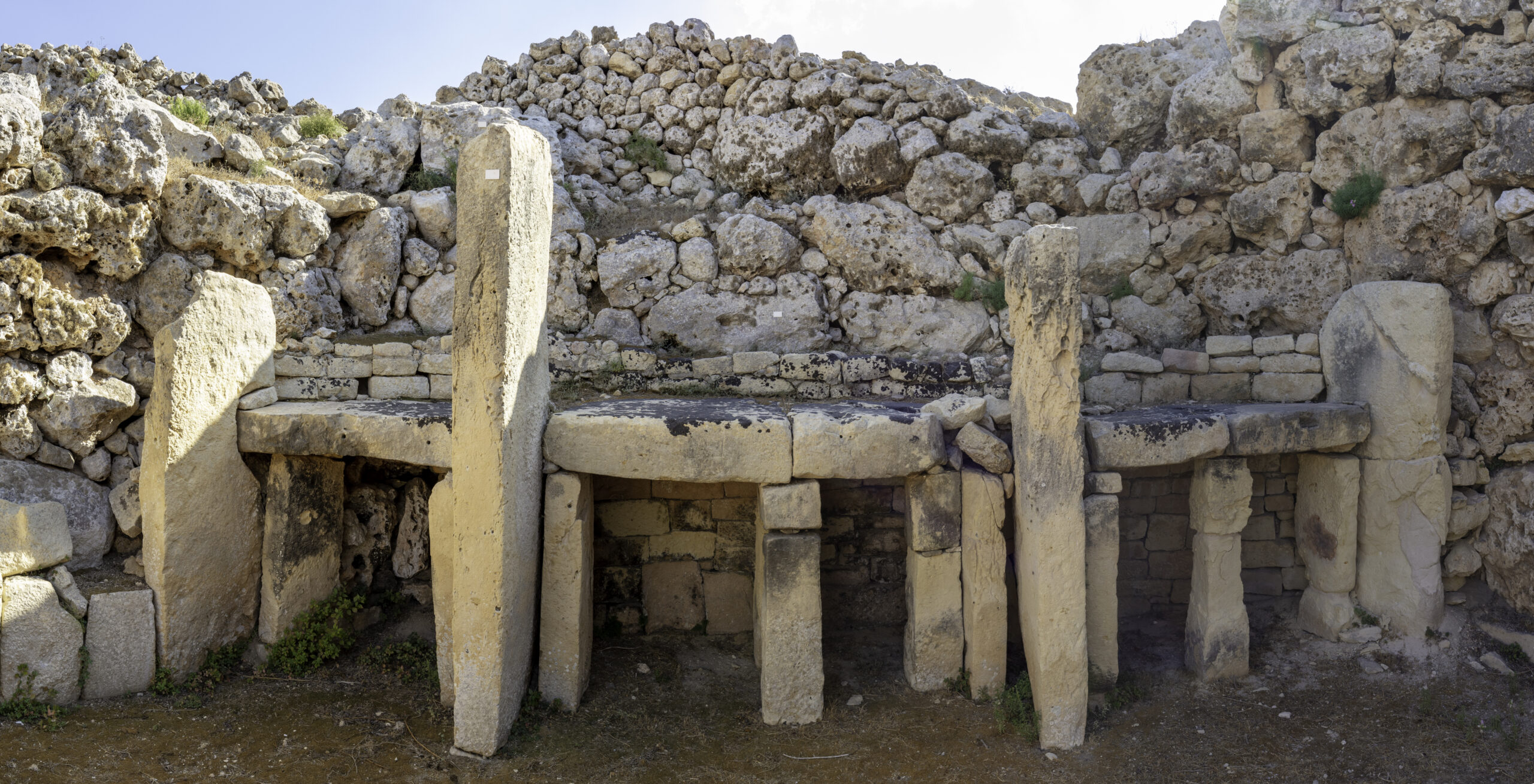 Ġgantija Temples Burial Site – Malta