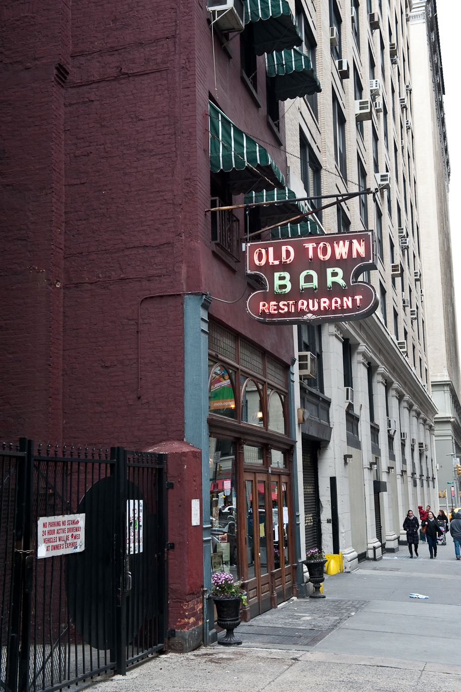 Old Town Bar and Restaurant (1892)