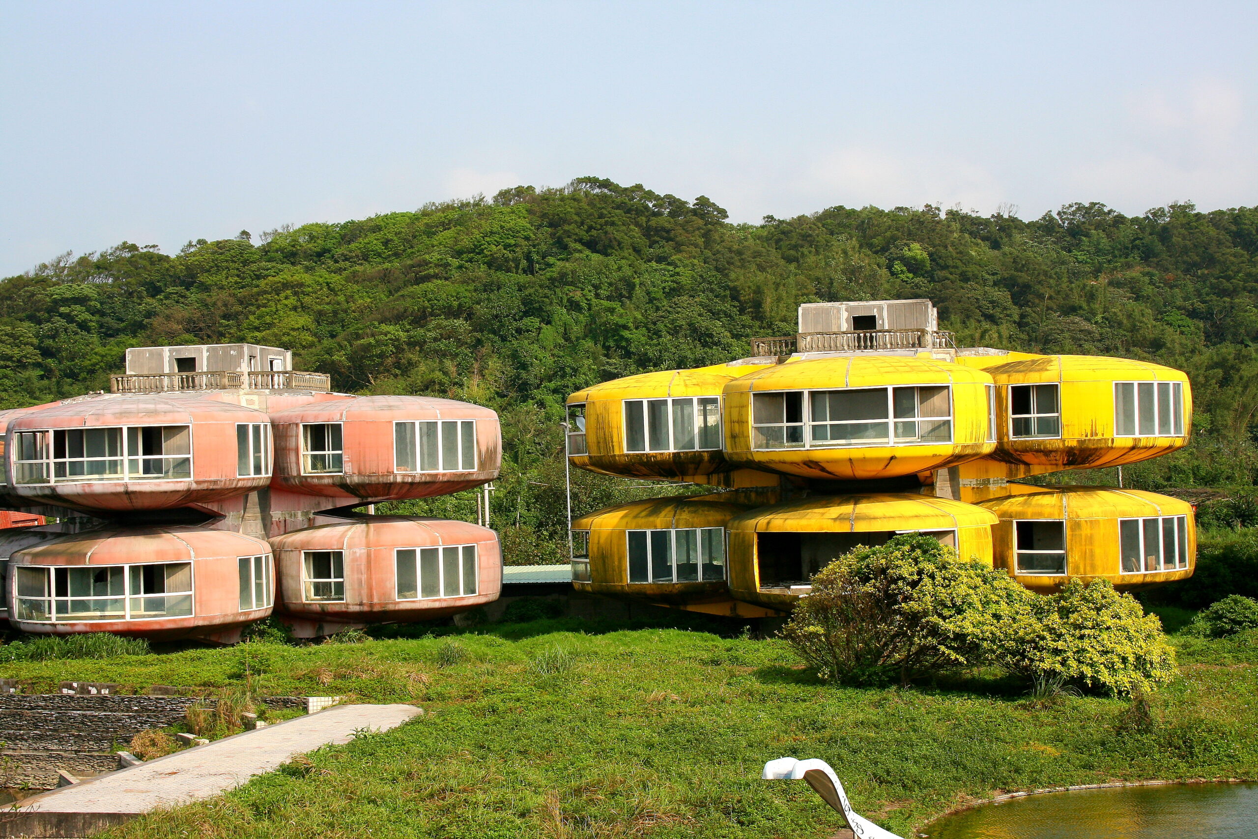 The Sanzhi UFO Mansions, Taiwan